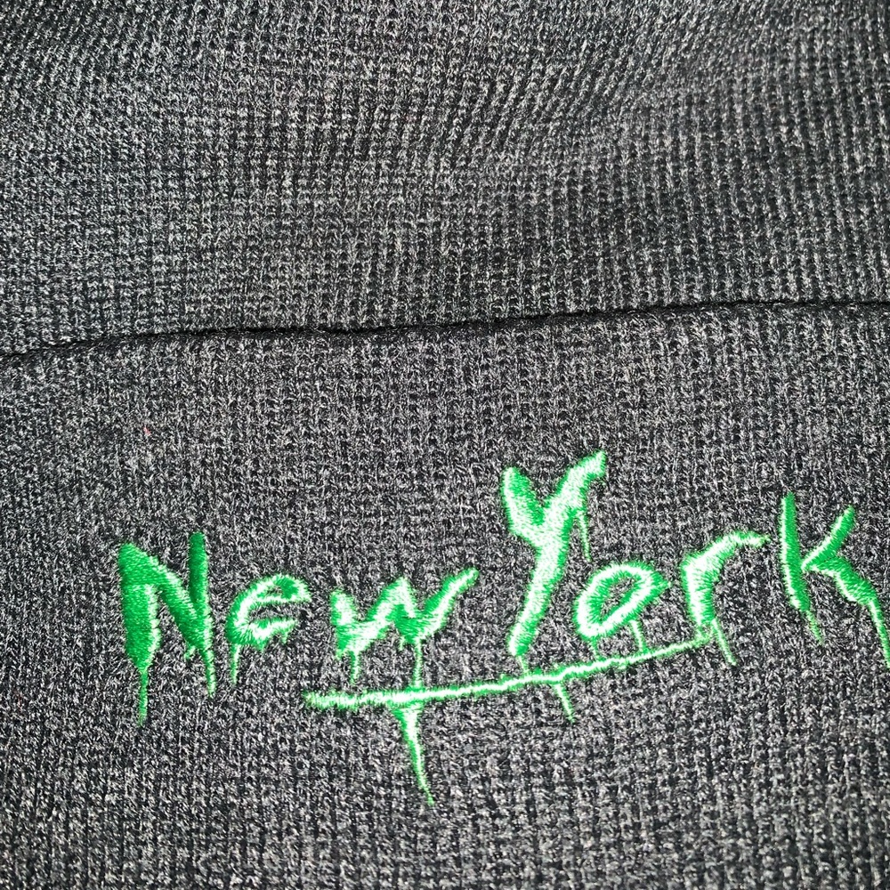 Grey NY Drip skully